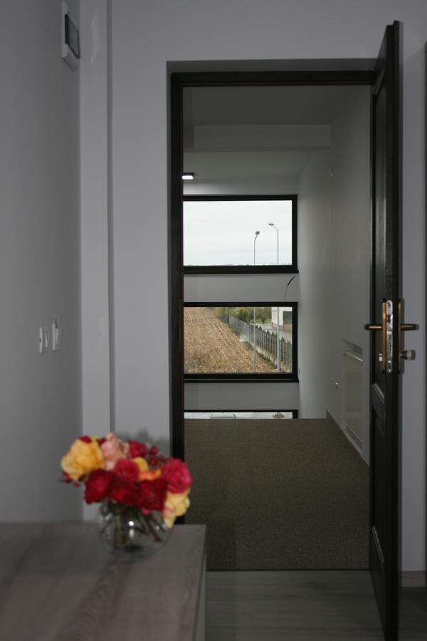 Riana Hotel Adjud Exterior photo